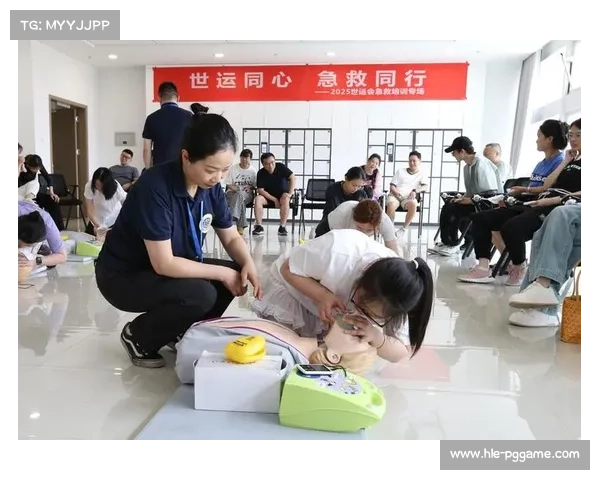 成都世运医疗组开展自由潜水低氧急救实战演练测试提升应急救援能力 成都世运医疗组开展自由潜水低氧急救实战演练测试提升应急救援能力